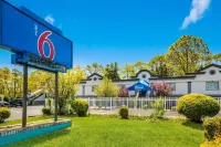 Motel 6 Toms River, NJ Near Seaside Heights Hotels in Toms River