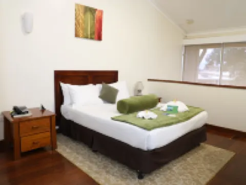 Huon Gulf Hotel & Apartments Hotels in Lae