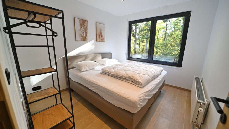Chalet Near Durbuy with Forest & Hot Tub