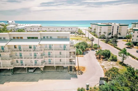 Salt Haus 30A by AvantStay Amazing Ocean Views w Community Pool Access