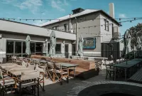 William Farrer Hotel Hotels in Glenfield Park