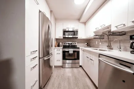 Sage on the Bow - Central Condo Отели рядом с достопримечательностью «TELUS Spark Science Centre»