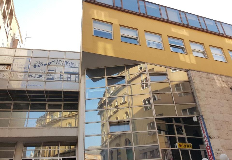 메인 스퀘어 호스텔 공용 거실