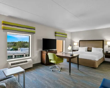 Hampton Inn & Suites Baltimore/Woodlawn Hotels in Baltimore County