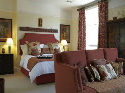 Gilbey's Bar, Restaurant & Townhouse Hotels in Eton