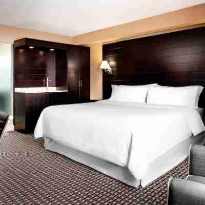 米西索加梅德維爾福朋喜來登酒店 Rooms