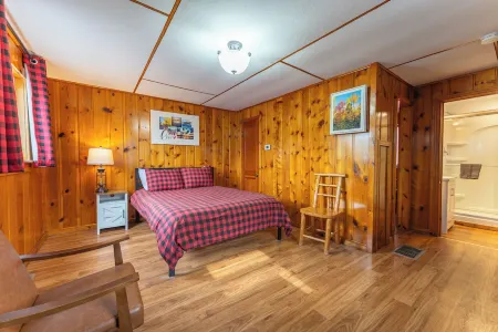 Vacation UniquEly cottage #2