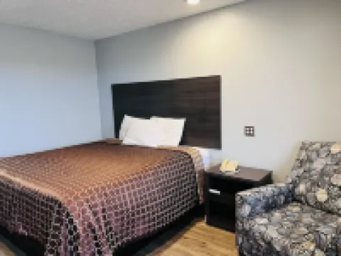 Coachway Inn Hotels in Luling