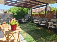 In Ephesus Hotel and Art Galery Hotels near The Temple of Artemis