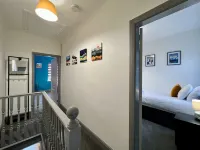 Bramhall House - delete - 4-Star