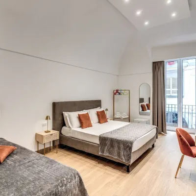 Domus Partenopea Hotels near Galleria Toledo