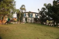 Dan Resorts & Weddings Hotels near Dahanu Beach