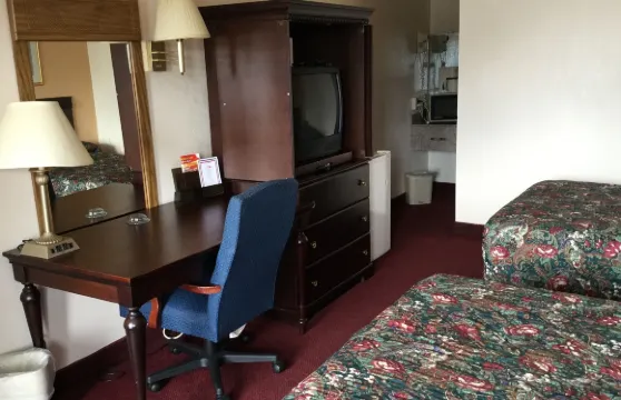 貝爾蒙特套房酒店