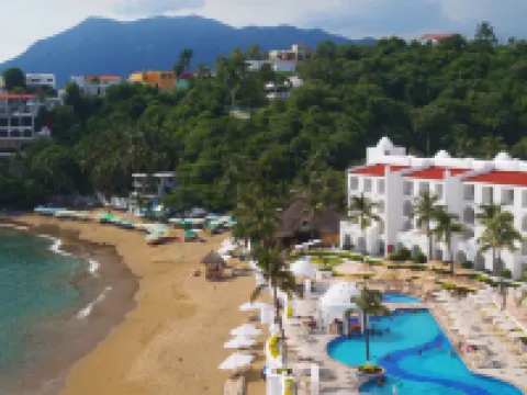 Tesoro Manzanillo All Inclusive โรงแรมในมานซานีโย