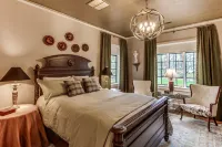 Julian Price House Hotels in Greensboro