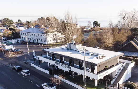 斯特朗德莫特雷酒店