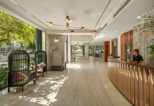 Golden Sun Hotel Danang 근처 맛집