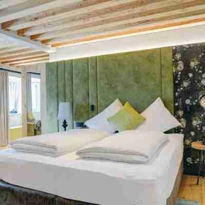 Boutique Hotel im Auracher Löchl Rooms