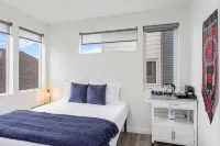 Dreamfyre's Ancient Dragon Horn Sweet Suite Hotels in Capitol Hill