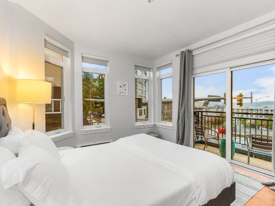 The Corner Nest at Belltown