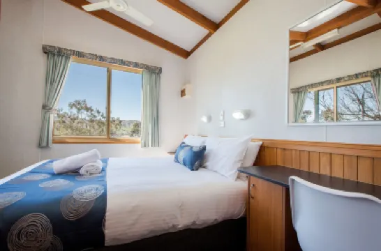 Discovery Parks - Lake Hume, New South Wales Hotels in 