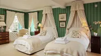 Weir House - spa