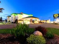Gold Circle Inn Hotels in Lloydminster