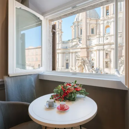 Rhea Silvia Luxury Navona