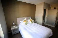 The Hub Apartments