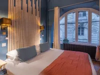 Hôtel Madame Hotels near The Primatial Cathedral of Saint Andrew of Bordeaux