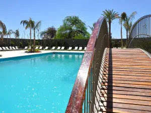 阿梅里安卡洛斯5號飯店