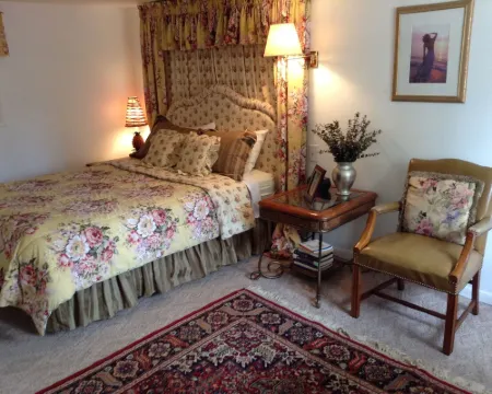 Bay Port Lodging Hotels in Frankfort