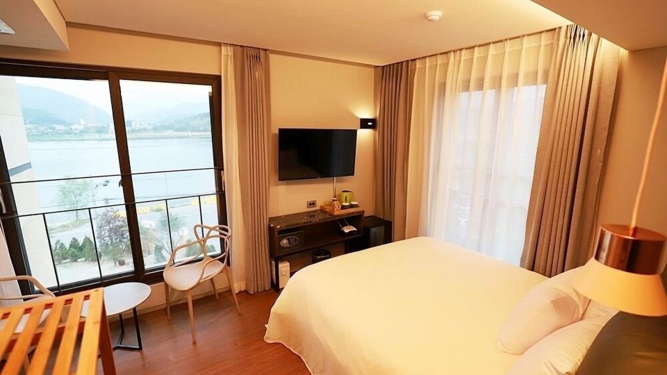 Namyangju Bukhangang Dolcecasa Hotel