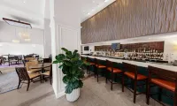 Magnolia Hotel Omaha - bar