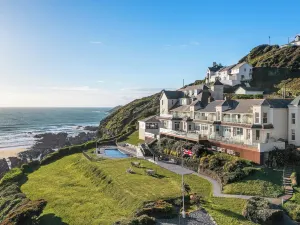 Watersmeet Hotel
