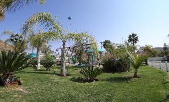 Blue Diamond Lodge & Spa