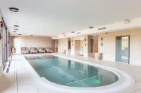 Domaine des Etangs, Auberge Collection - Pools