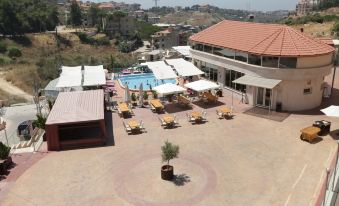 Golden Lili Resort & Spa
