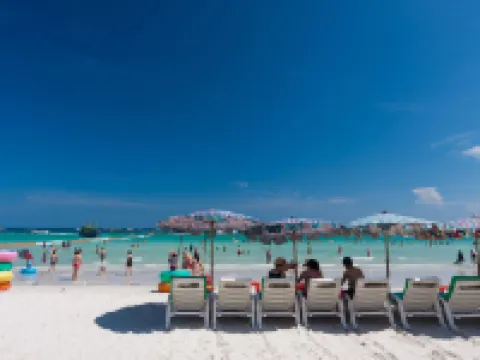 ザナドゥ ビーチ リゾート ラン島のホテル