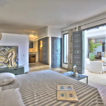 Riad Awa