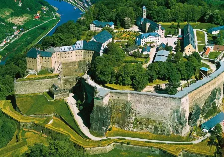 Parkhotel Neustadt Отели в г. Нойштадт