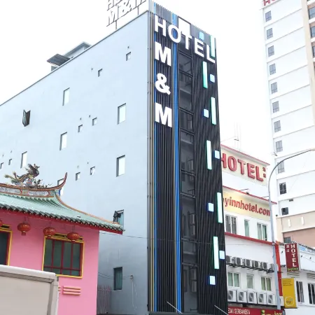M&M Hotel Отели рядом с достопримечательностью «Торговый центр Nu Sentral»