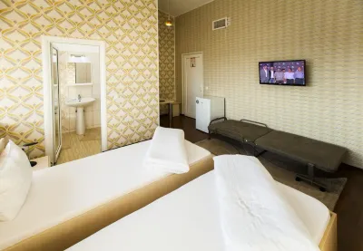 Hotel la Gil Hotels near Bucharest Băneasa Aurel Vlaicu International Airport