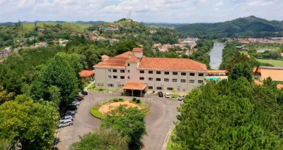 Guararema Parque Hotel Hotel dekat Parque Municipal Recanto do Americo