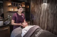 Wood Hall Hotel & Spa - spa