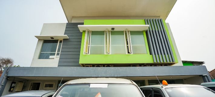 Ardhya Guesthouse Syariah by Ecommerceloka Hotéis em Sedati