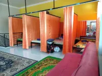 Colorbox House Hotels in Mayangan