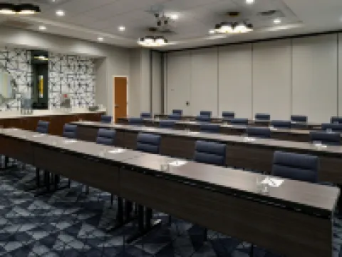 Courtyard Raleigh Cary Crossroads โรงแรมในแครี