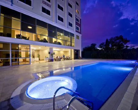 ノース ポイント ホテル デニズリのホテル