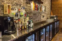 Cobblestone Hotel & Suites - Chippewa Falls - bar